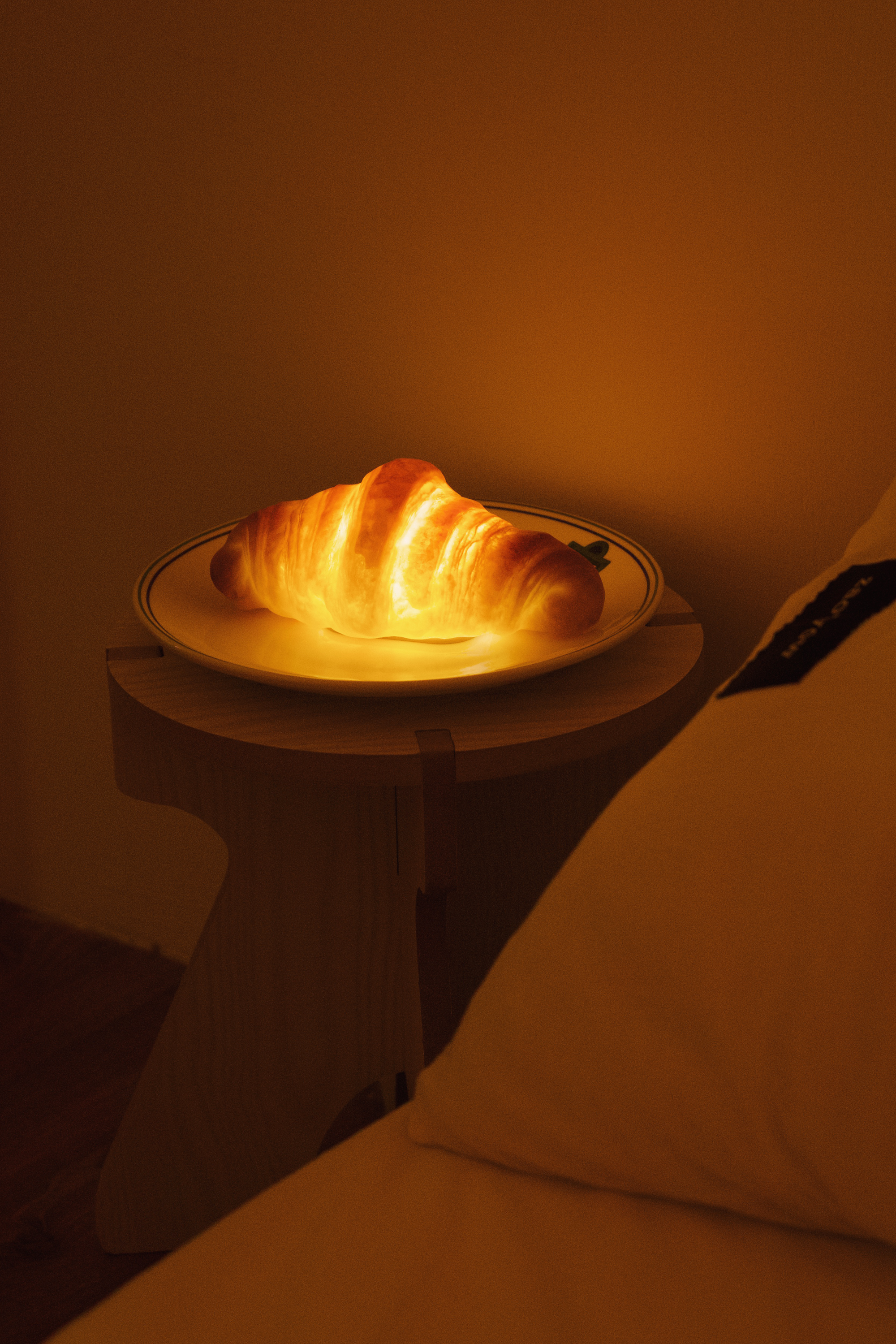 Yukiko Morita - Croissant Bread Lamp · TINGKO SELECT