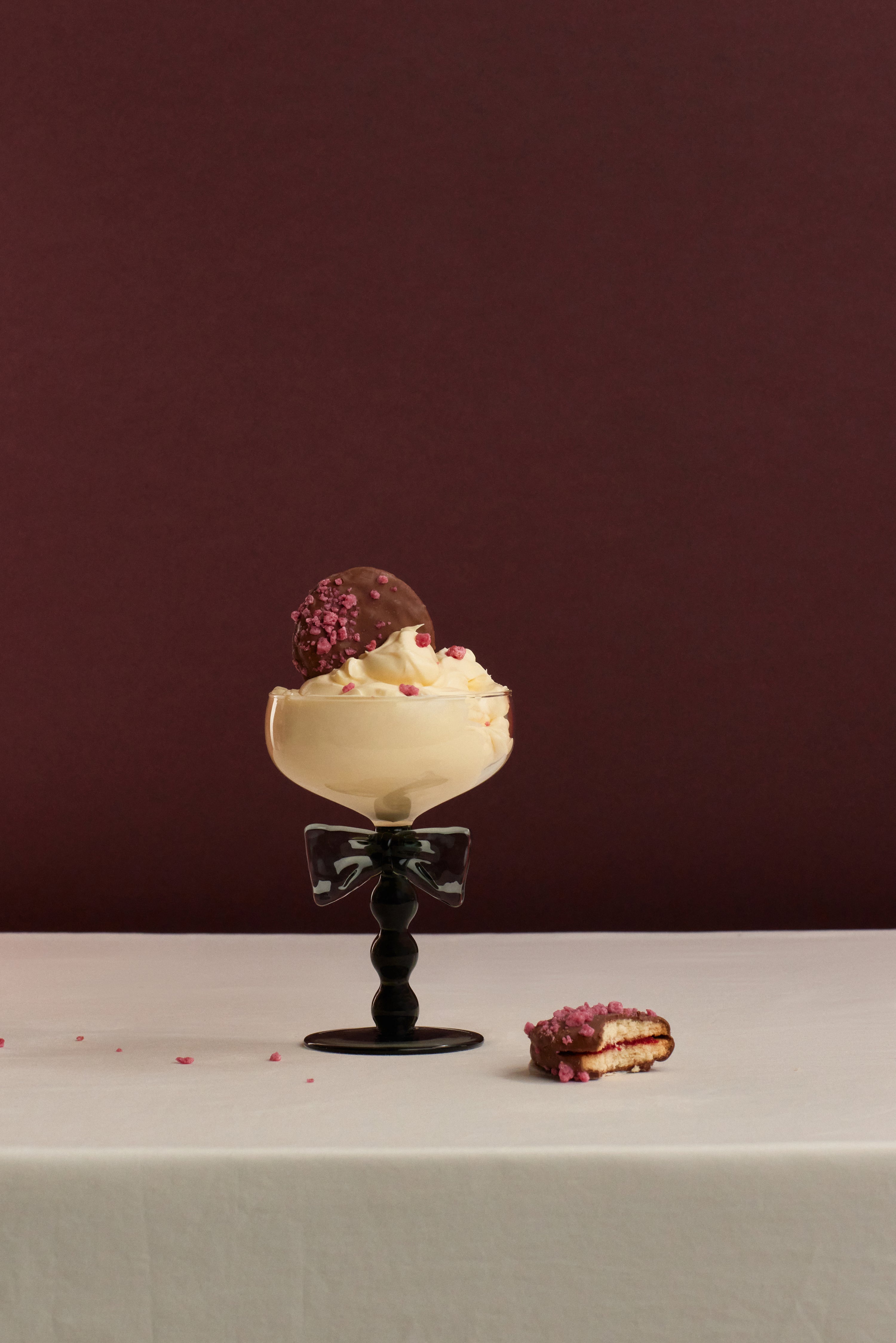 Maison Balzac - 2 Black Bow Coupes · TINGKO SELECT