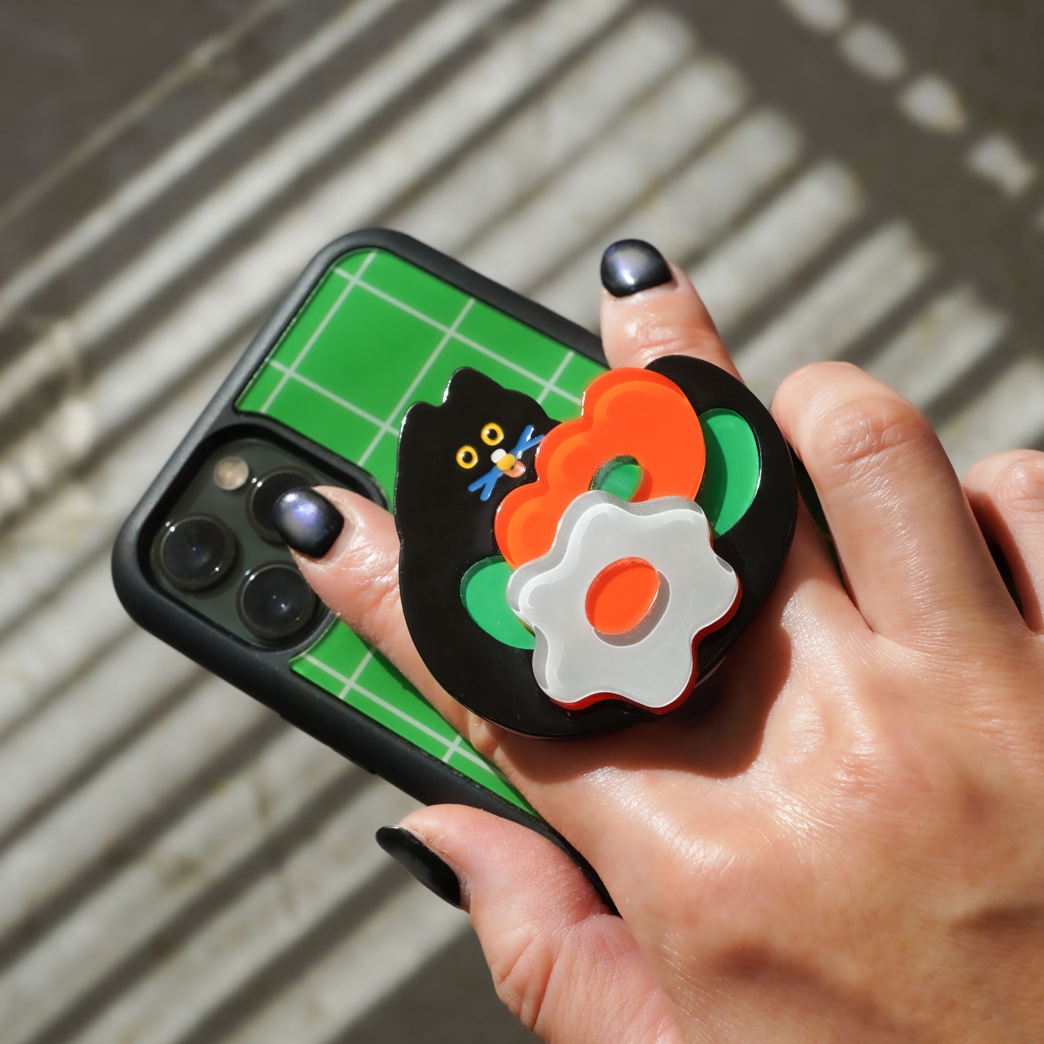 Salah - Curvy Cat Smartphone Grip · TINGKO SELECT