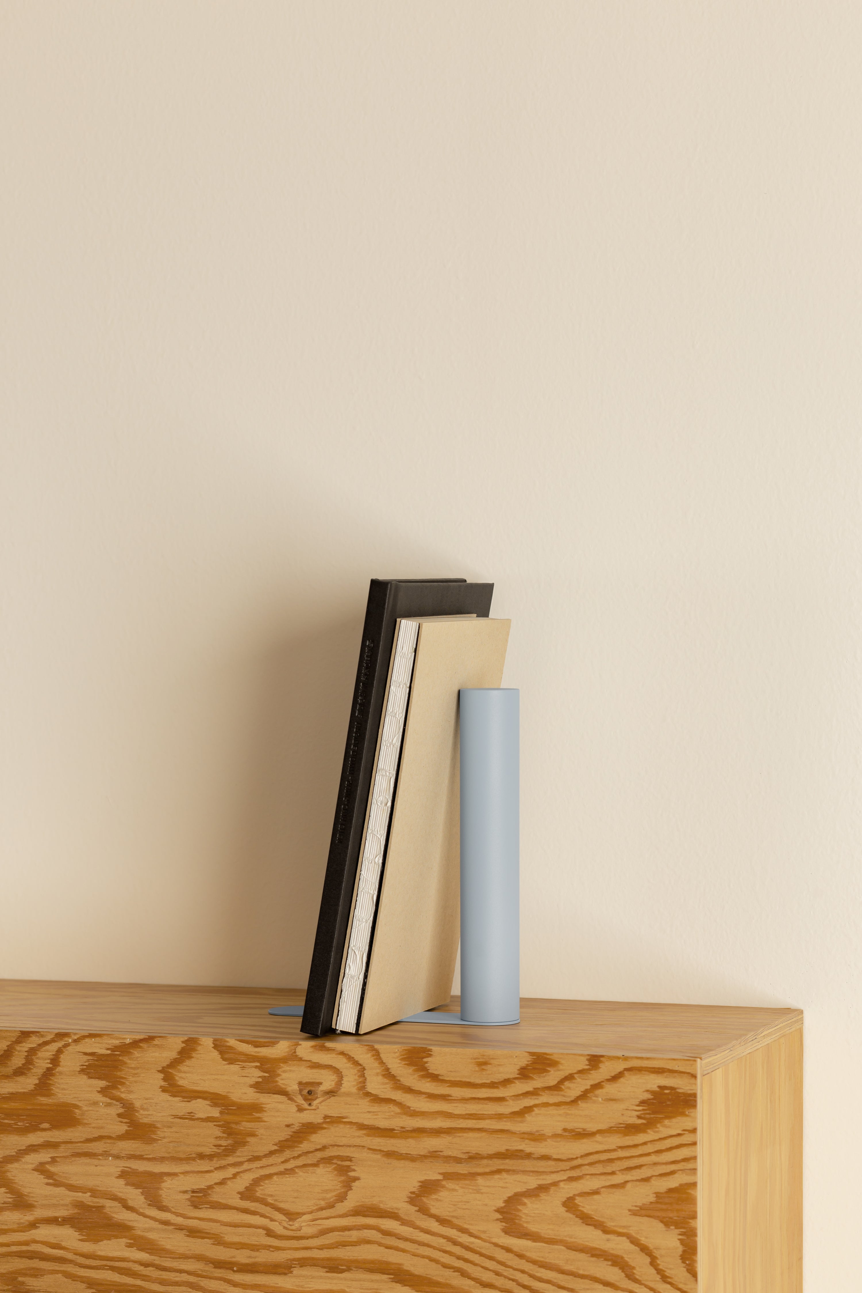 SLIM Bookend