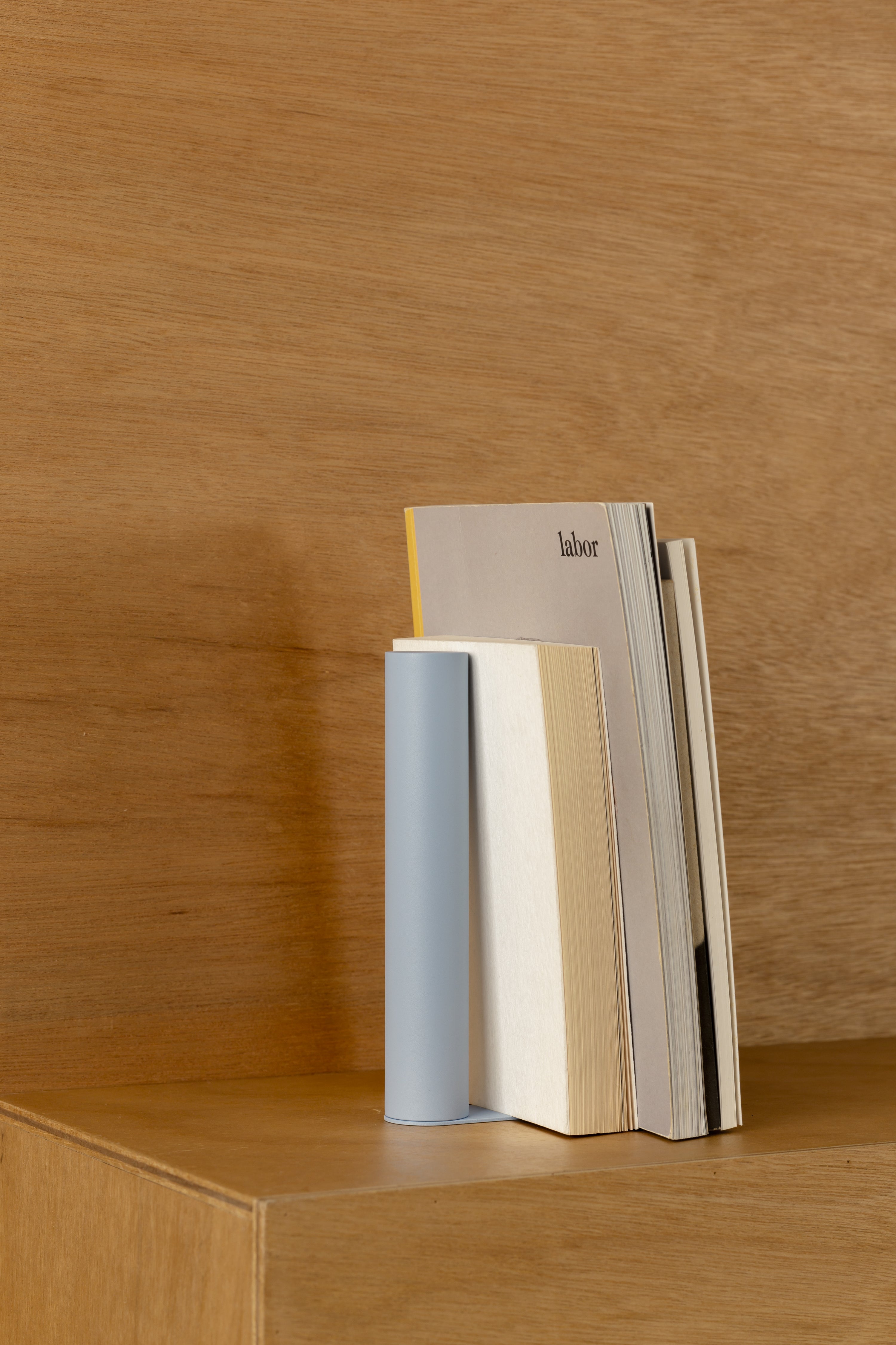 SLIM Bookend