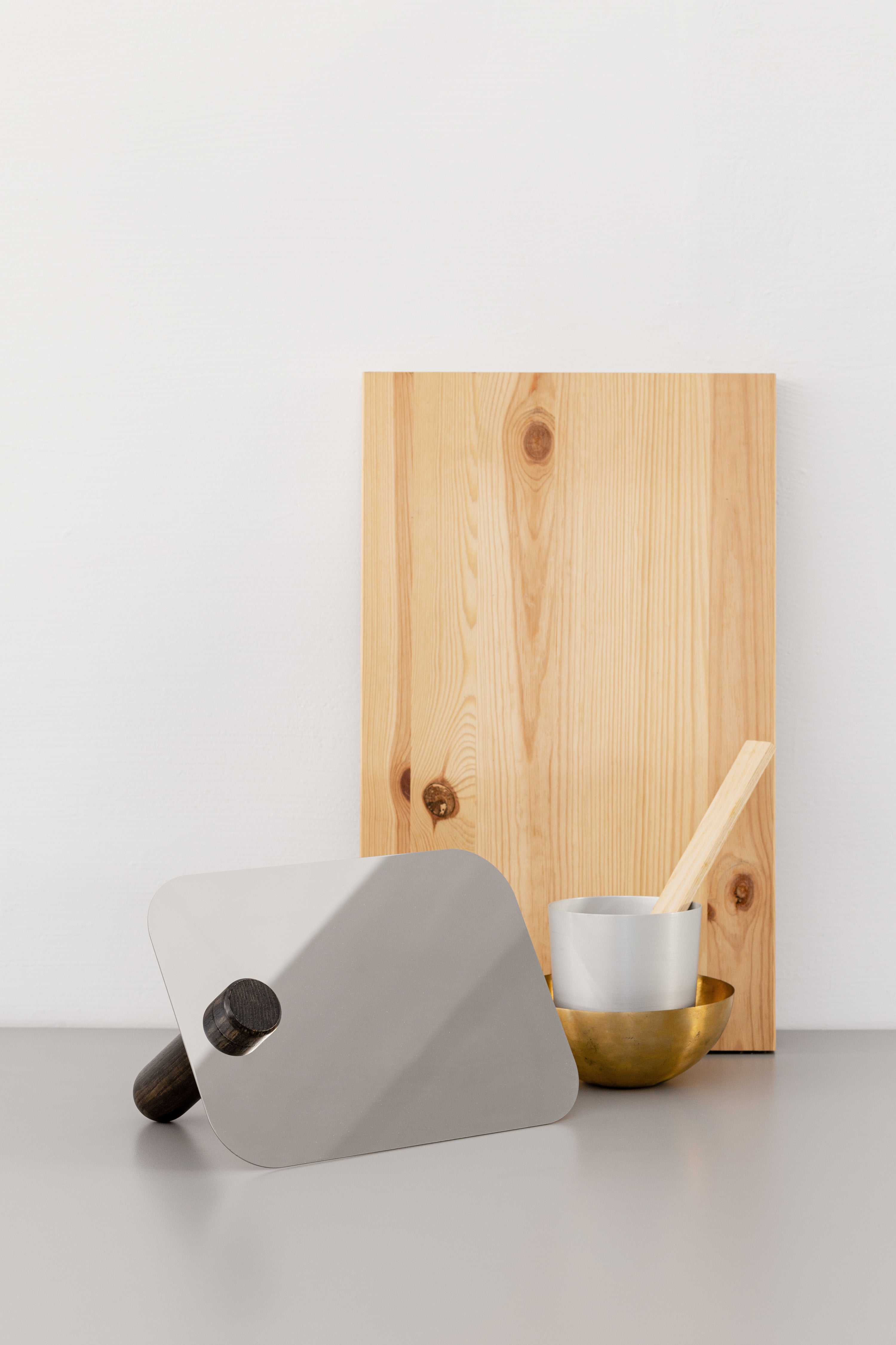 Pinokio Table Mirror