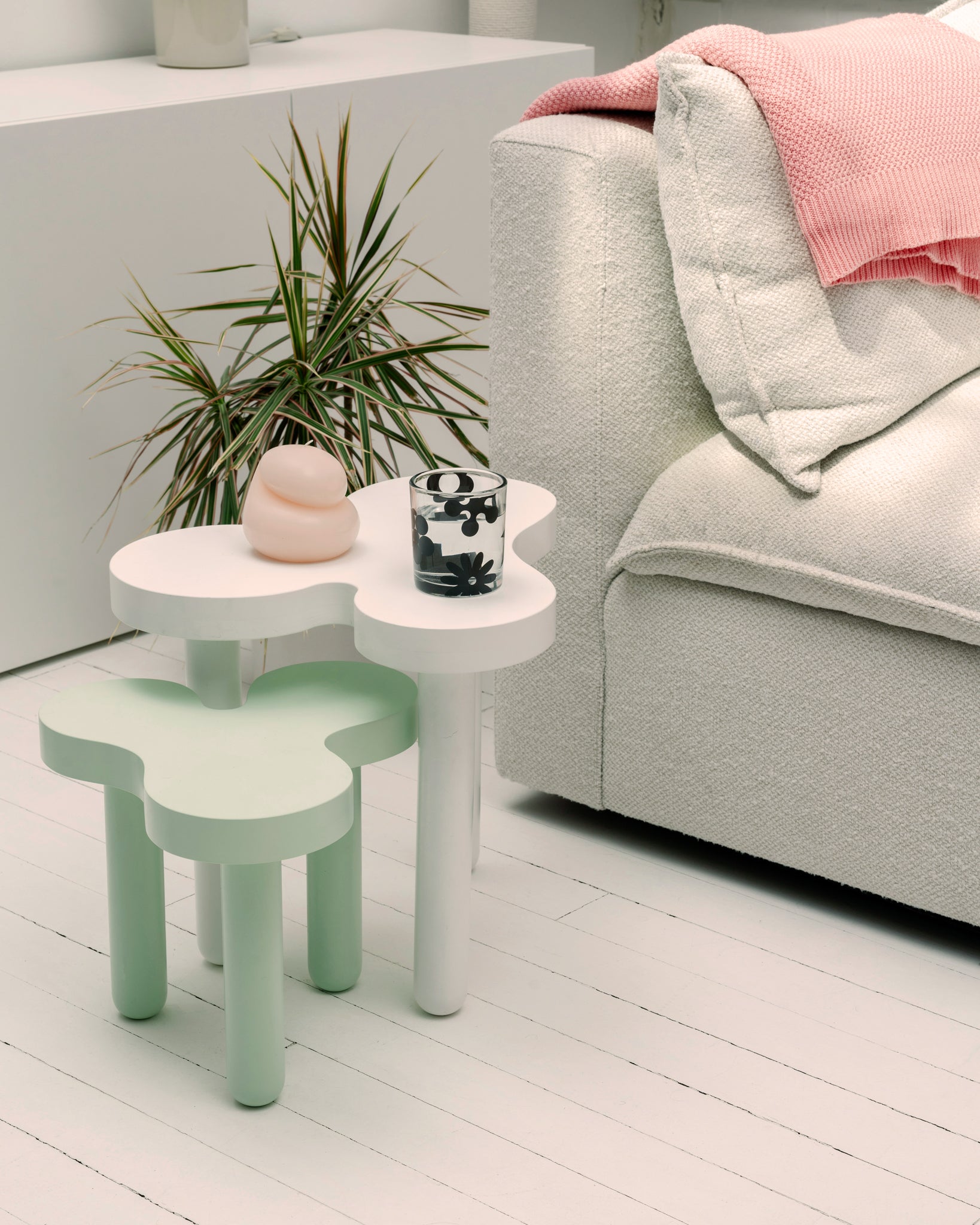 Splat Side Table · Short · Mint