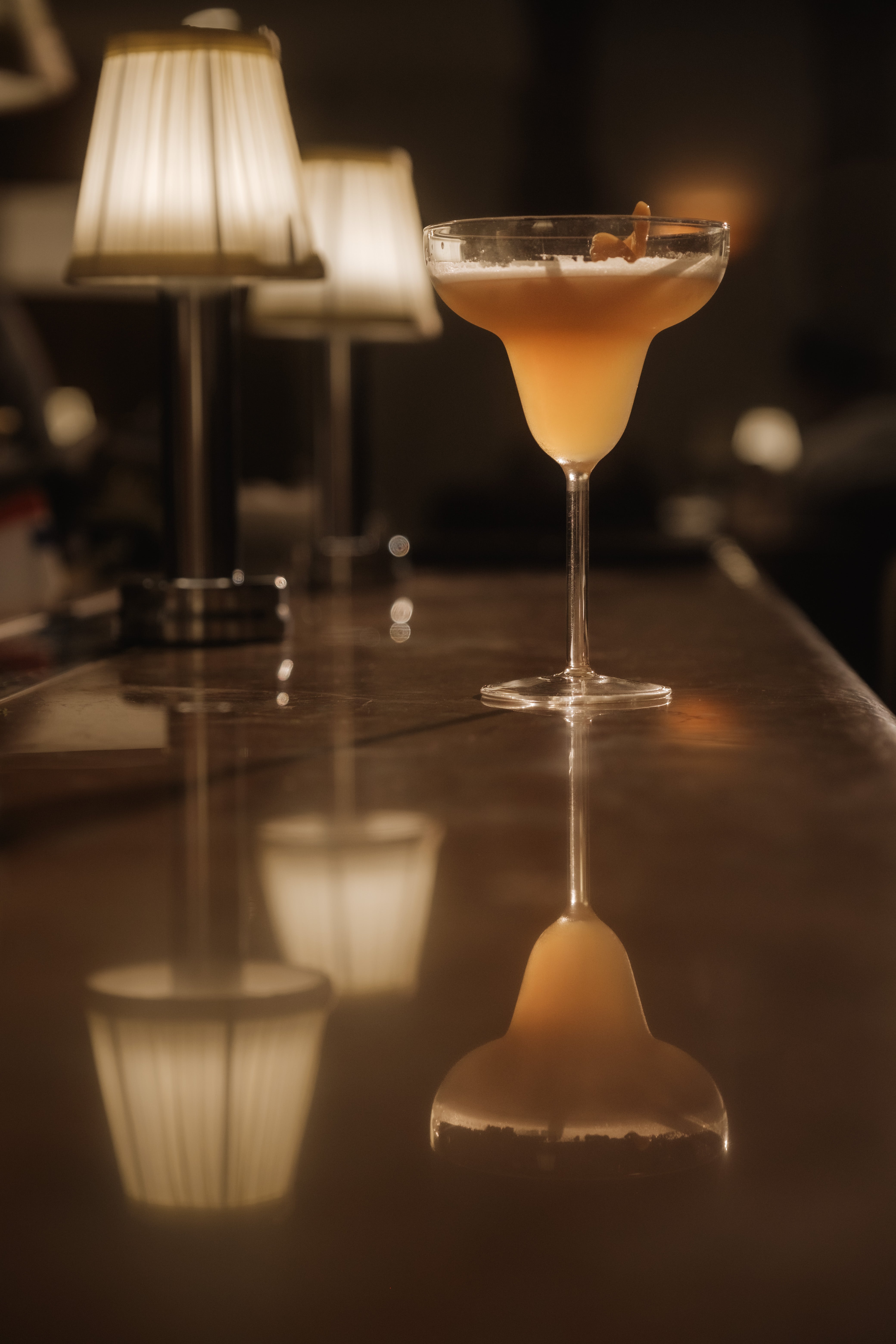 旋轉橙皮雞尾酒杯– TINGKO SELECT