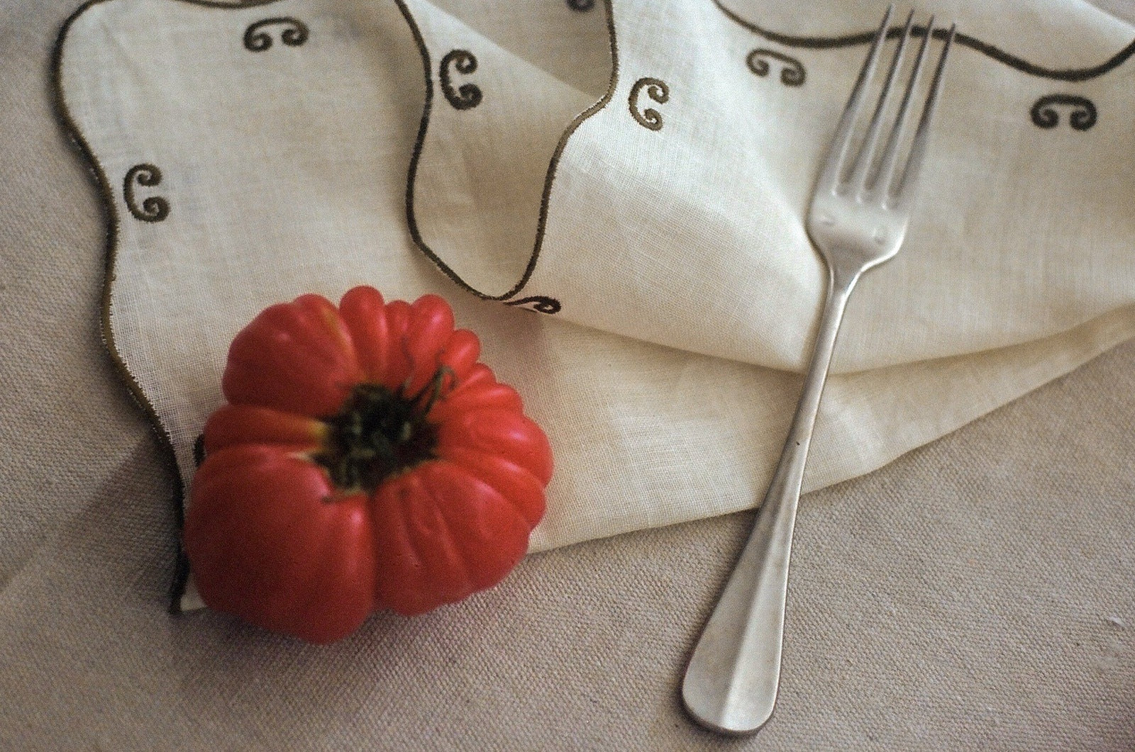 Twist Napkins．Set of Four