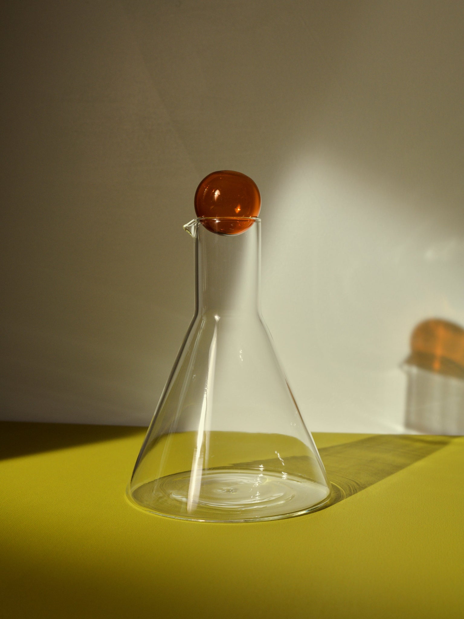 Bilboquet Carafe · Clear + Amber